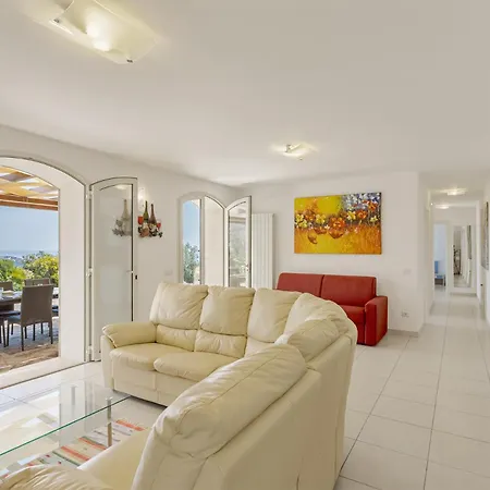 Paolo Con Piscina Privata Апартаменты *