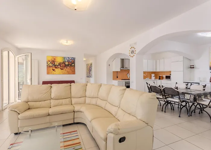 Paolo Con Piscina Privata *